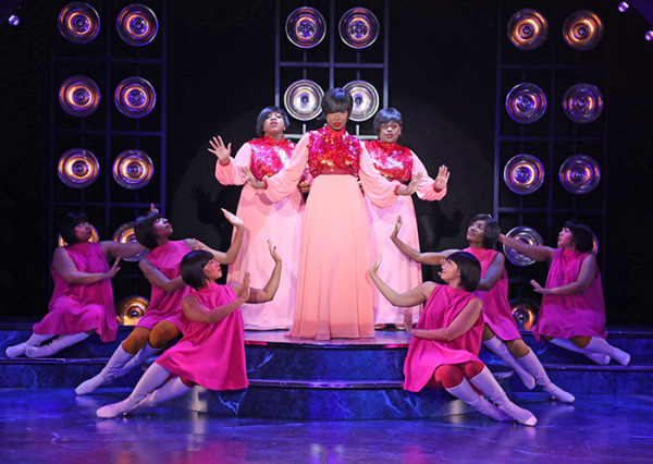 Trejah Bostic, Ta-Tynisa Wilson and Keirsten Hodgens with the cast of Dreamgirls. Photo by Diane Sobolewski.